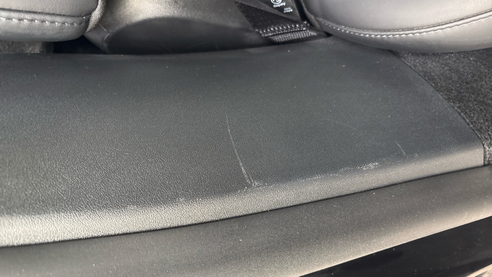 TESLA MODEL Y Scuff