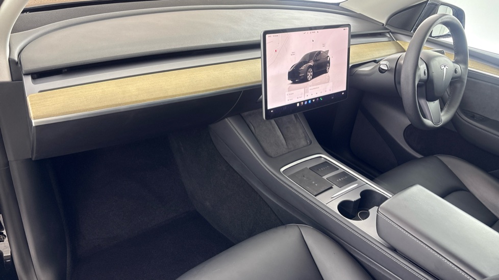 TESLA MODEL Y Image 10
