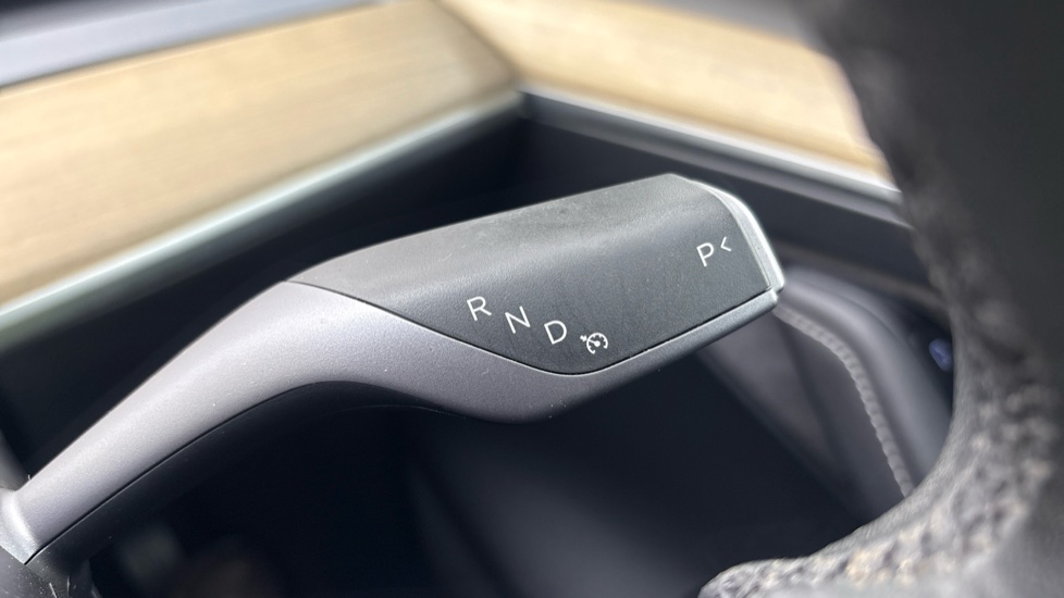 TESLA MODEL Y Cruise control
