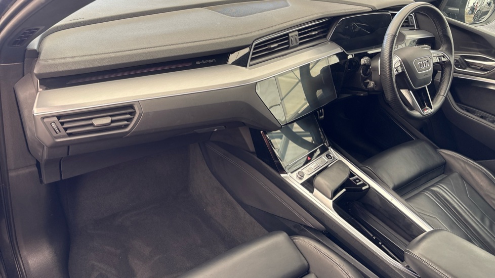 AUDI Q8 E-TRON ESTATE 300kW 55 Quattro 114kWh S Line 5dr Auto [Tech]