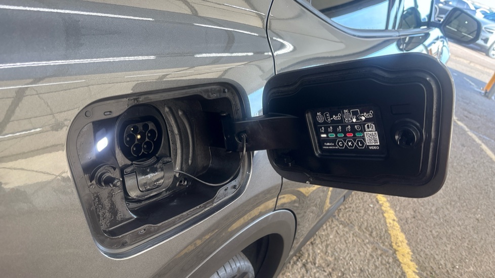 FORD EXPLORER ELECTRIC ESTATE 250kW Premium 79kWh AWD 5dr Auto