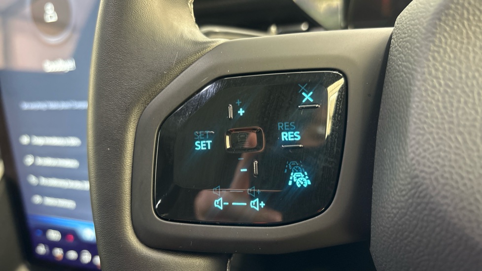 FORD EXPLORER ELECTRIC ESTATE 250kW Premium 79kWh AWD 5dr Auto