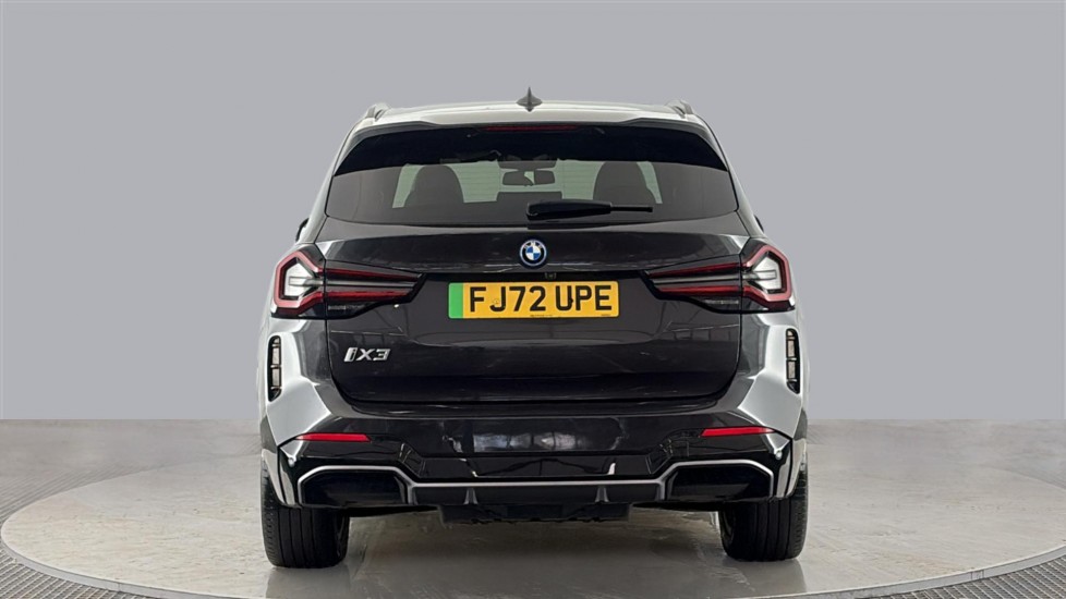 BMW iX3 Image 4