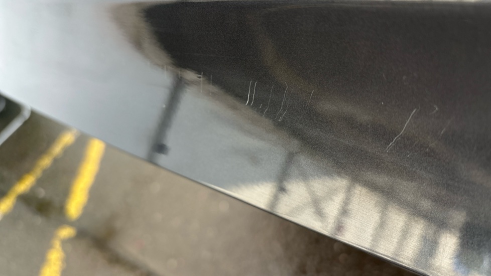 BMW iX3 Scratches and dent