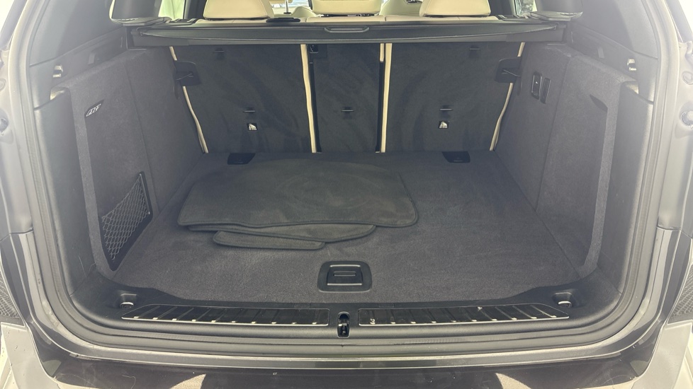 BMW iX3 Image 15