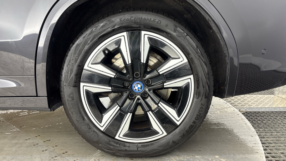 BMW iX3 Image 18