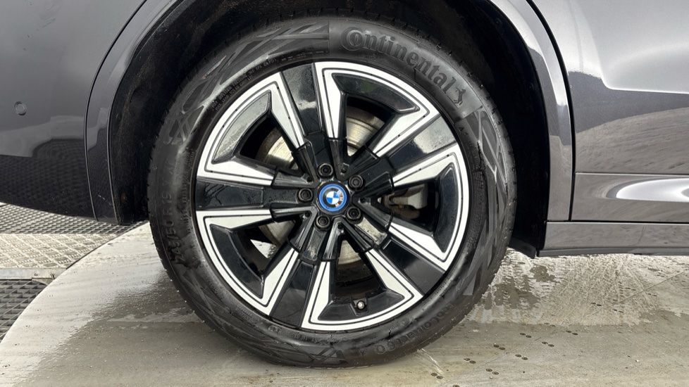 BMW iX3 Image 19