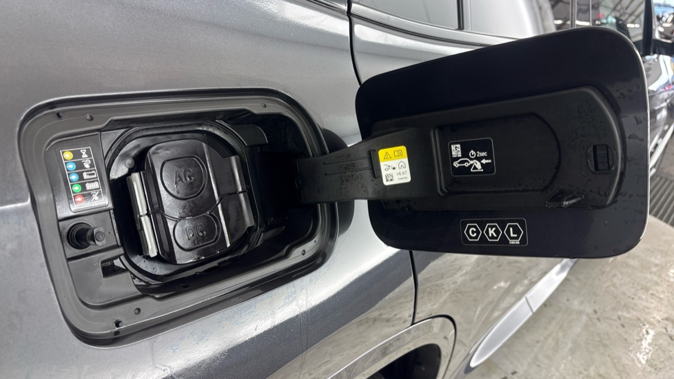 BMW iX3 Image 21