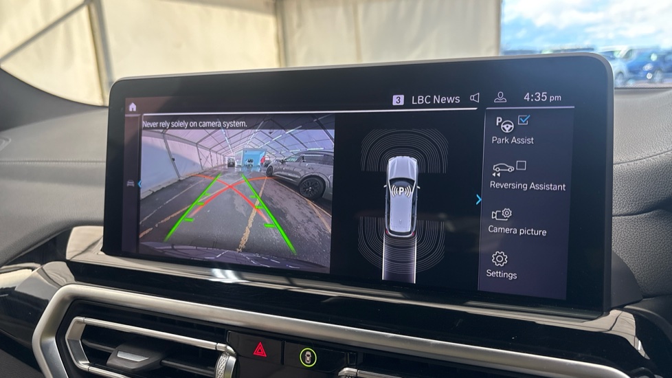 BMW iX3 Reverse camera
