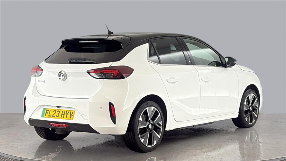 VAUXHALL CORSA Image 5