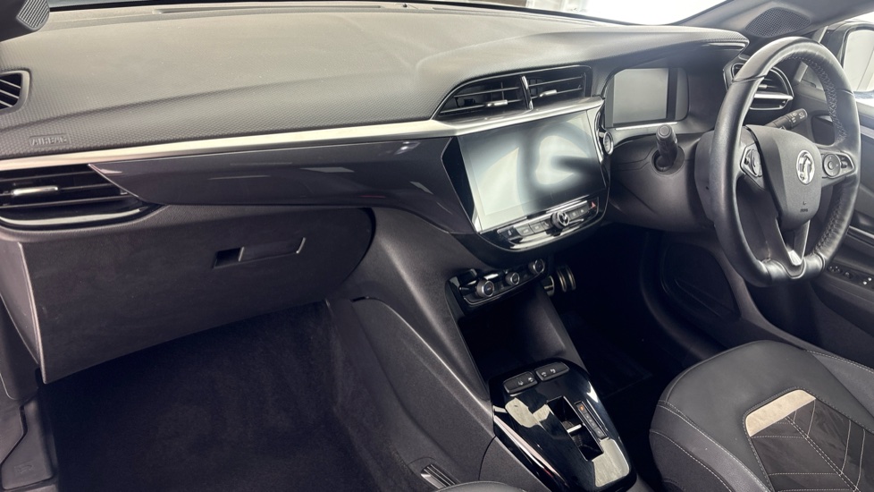 VAUXHALL CORSA Image 10