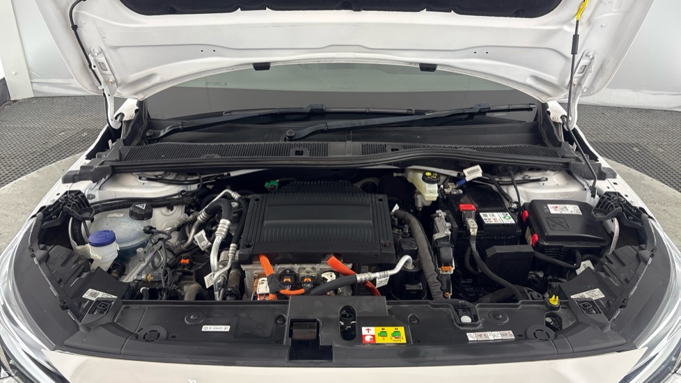 VAUXHALL CORSA Image 16
