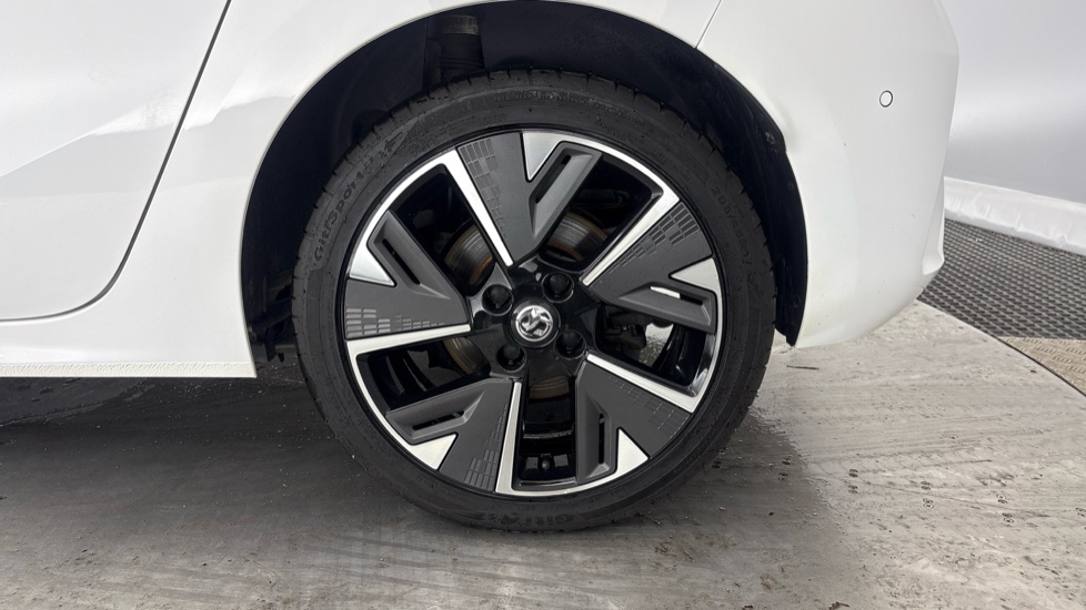 VAUXHALL CORSA Image 18