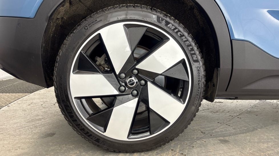 VOLVO C40 ESTATE 175kW Recharge Ultimate 69kWh 5dr Auto