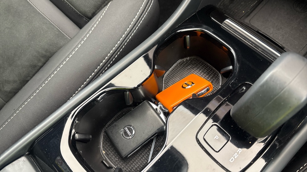 VOLVO C40 ESTATE 175kW Recharge Ultimate 69kWh 5dr Auto