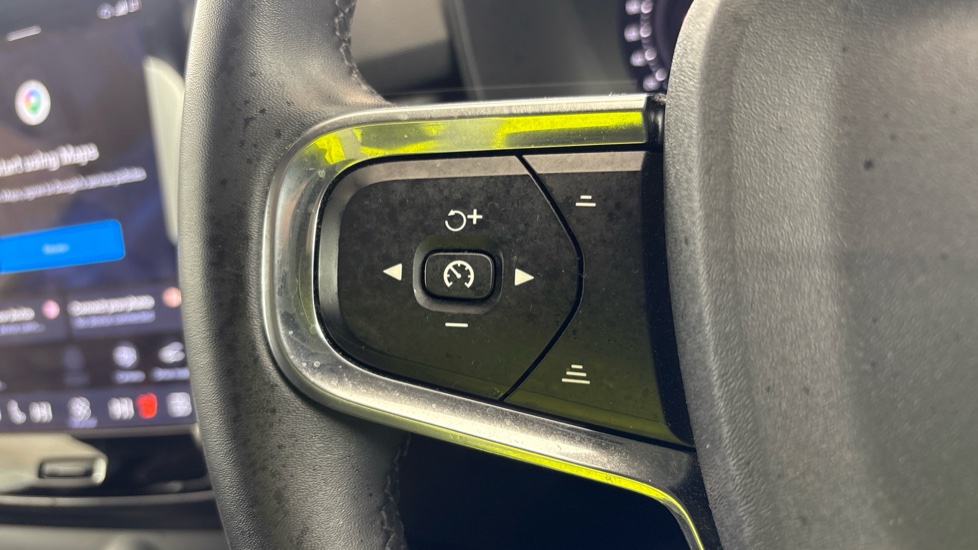 VOLVO C40 ESTATE 175kW Recharge Ultimate 69kWh 5dr Auto