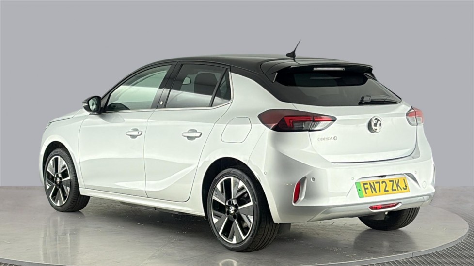 VAUXHALL CORSA Image 3
