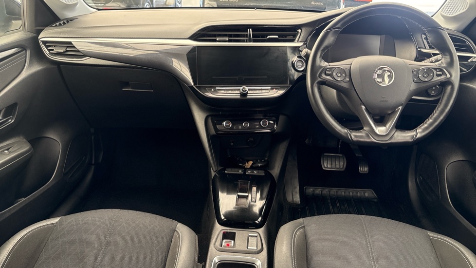VAUXHALL CORSA Image 11