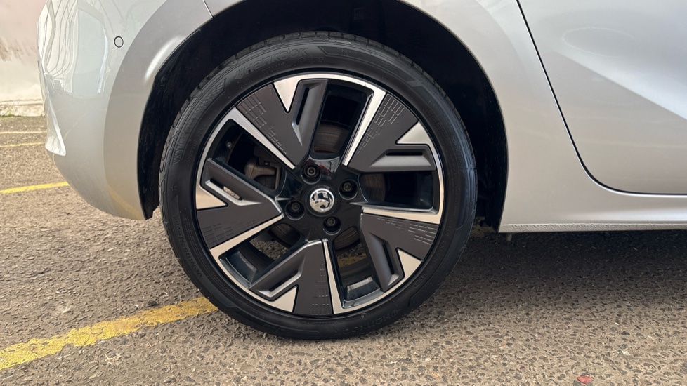 VAUXHALL CORSA Image 19