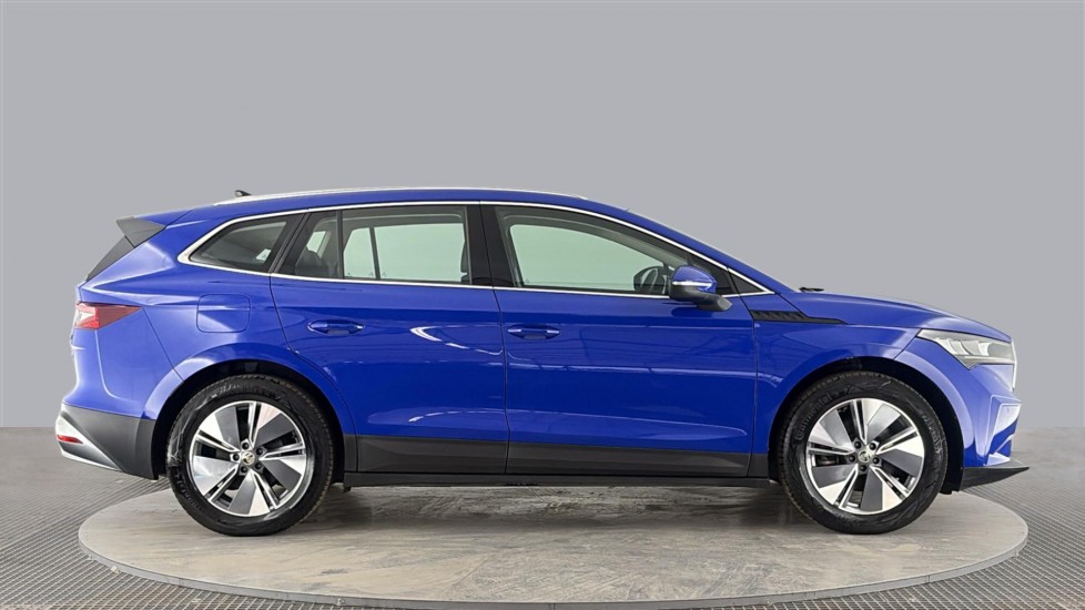 SKODA ENYAQ Image 6