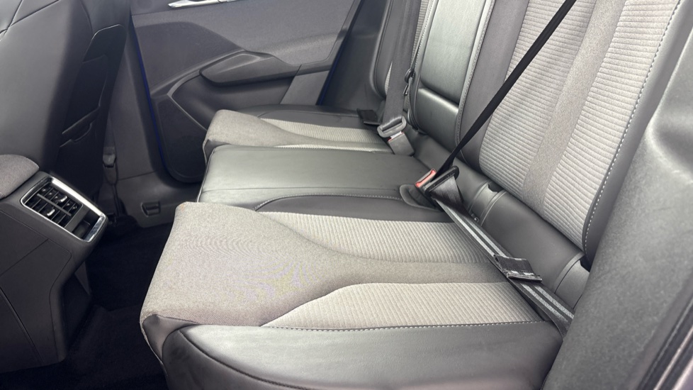 SKODA ENYAQ Image 14