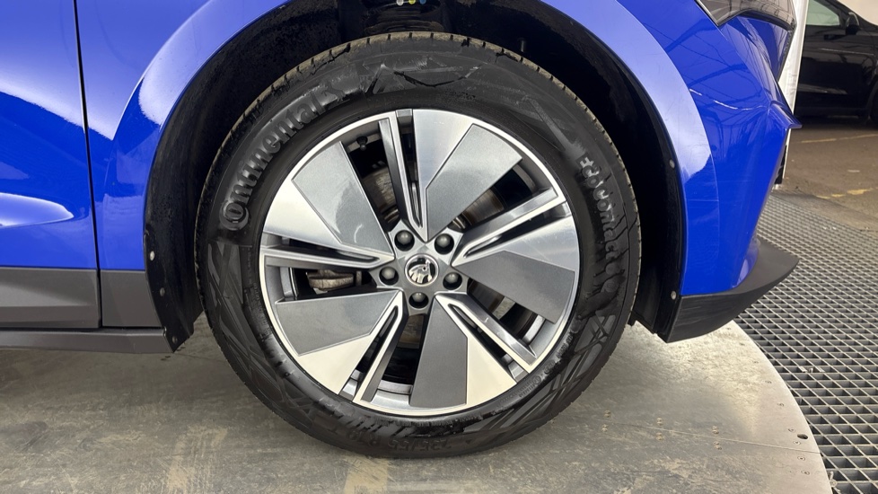 SKODA ENYAQ Image 20