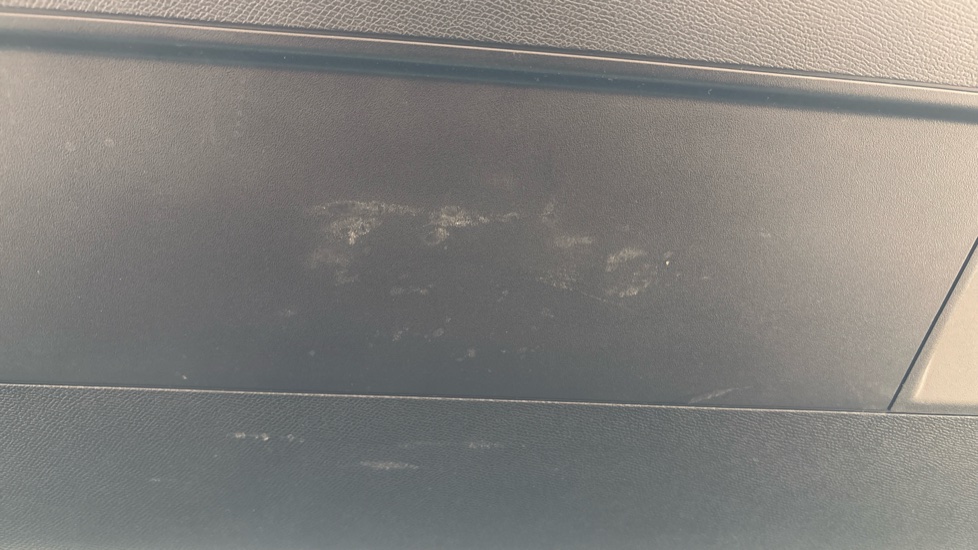 CUPRA FORMENTOR scuff