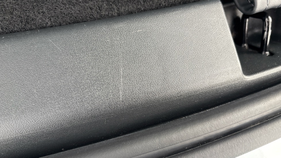 TESLA MODEL Y scratches