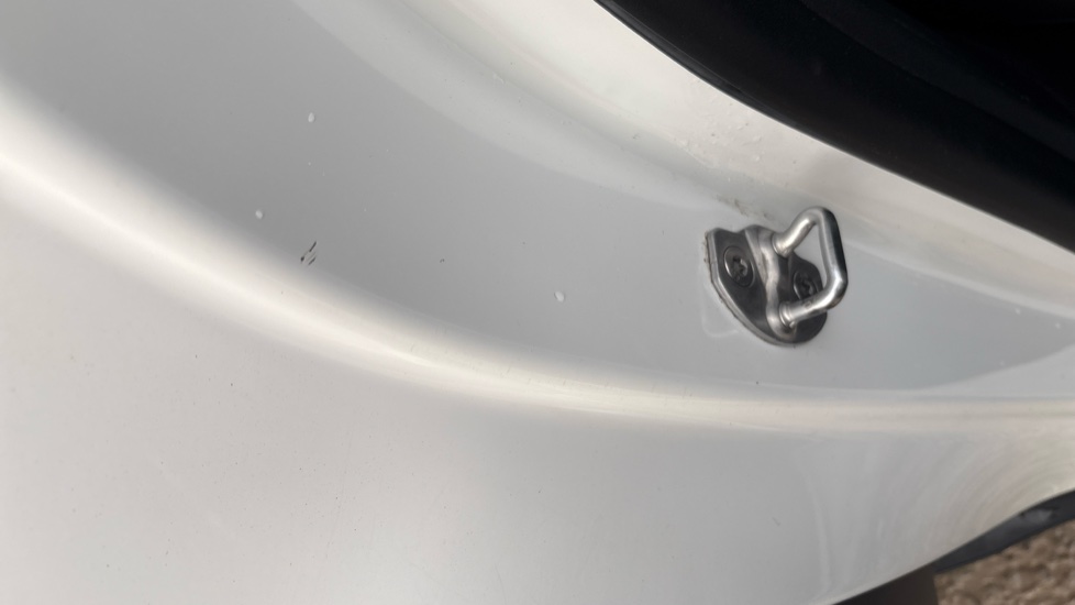 TESLA MODEL Y scratches