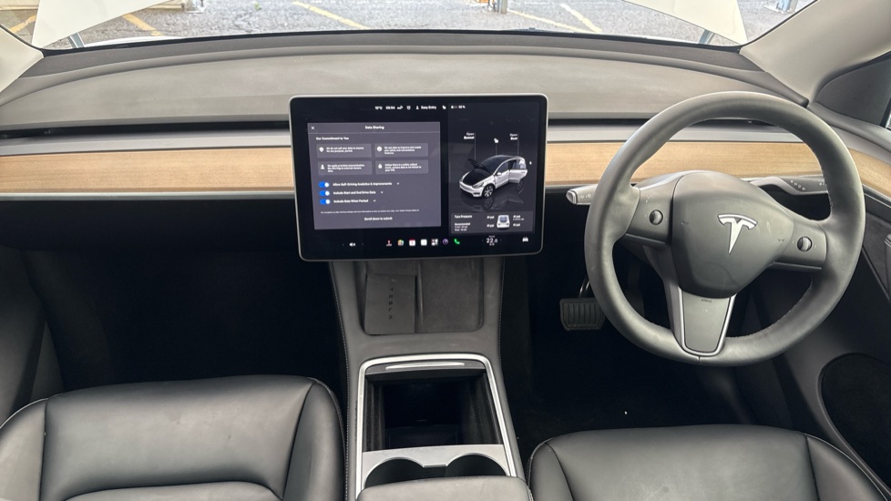 TESLA MODEL Y Image 11