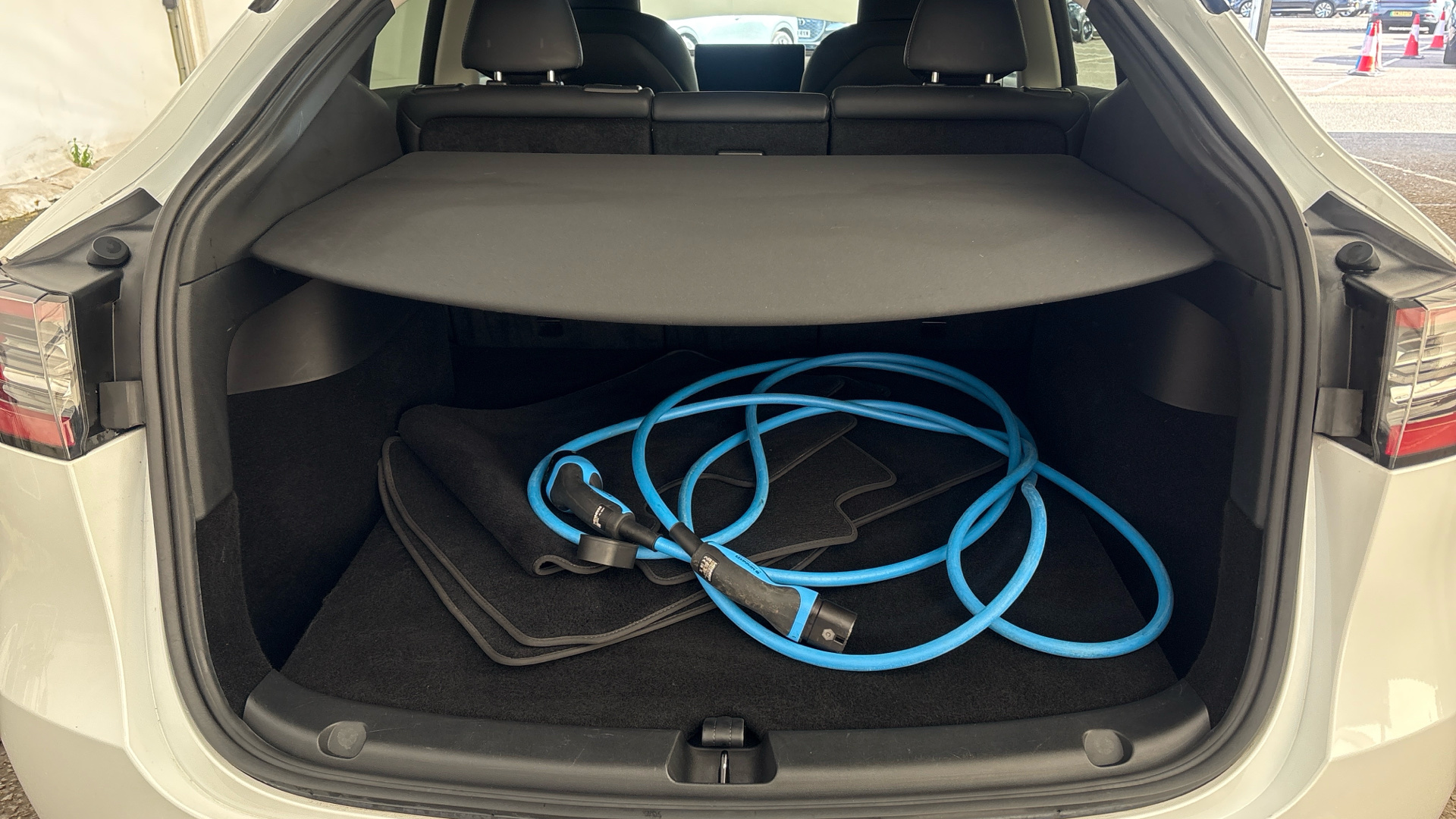TESLA MODEL Y MODEL Y HATCHBACK RWD 5dr Auto