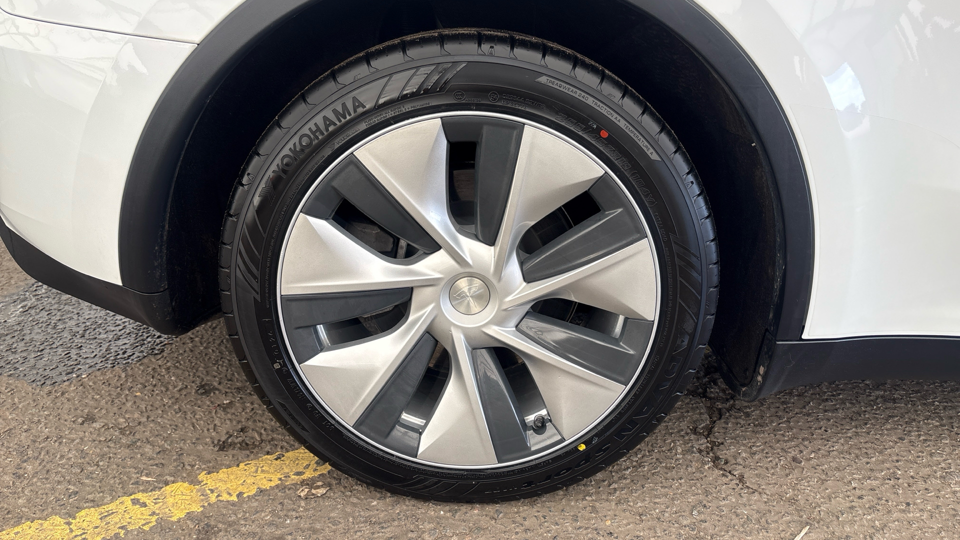 TESLA MODEL Y MODEL Y HATCHBACK RWD 5dr Auto