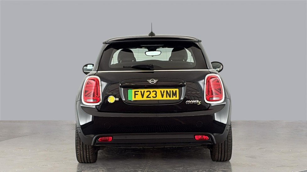 MINI HATCHBACK Image 4