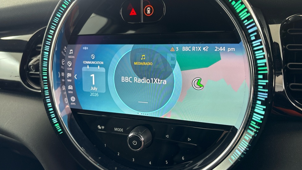 MINI HATCHBACK Image 12