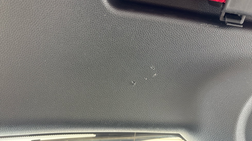MINI HATCHBACK scuff