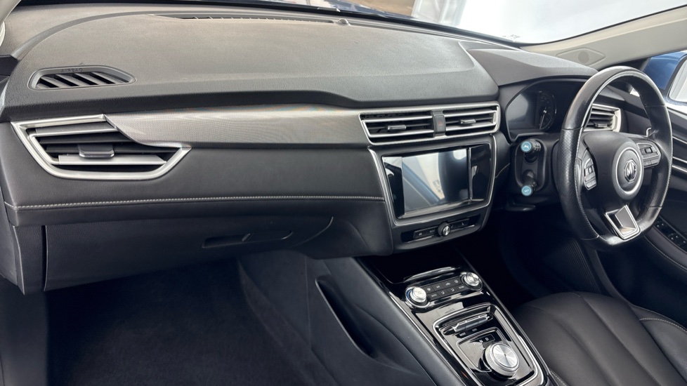 MG MOTOR UK MG5 ELECTRIC ESTATE 115kW Exclusive EV 61kWh 5dr Auto