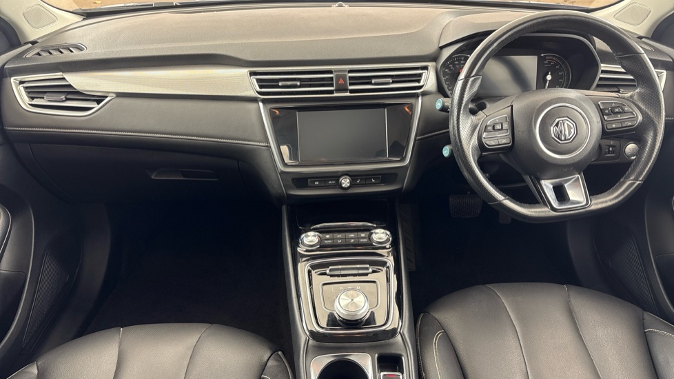 MG MG5 Image 11