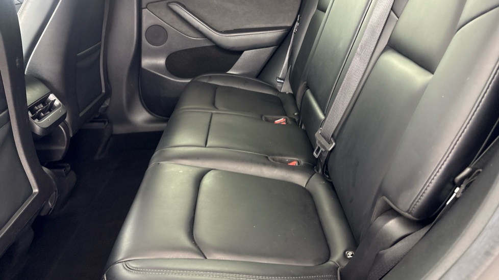 TESLA MODEL Y HATCHBACK Long Range AWD 5dr Auto