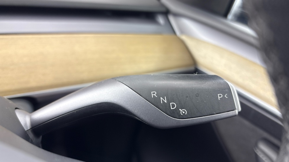 TESLA MODEL Y HATCHBACK Long Range AWD 5dr Auto