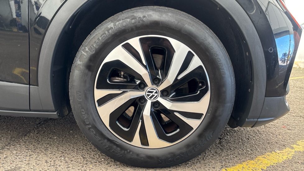 VOLKSWAGEN ID.4 ESTATE 109kW Life Ed Pure 52kWh 5dr Auto [110kW Ch]