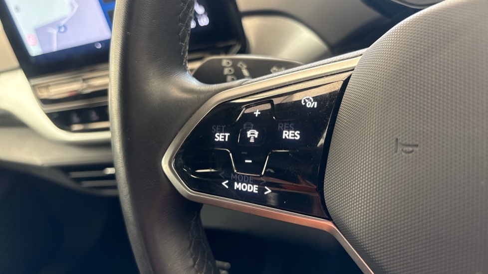 VOLKSWAGEN ID.4 ESTATE 109kW Life Ed Pure 52kWh 5dr Auto [110kW Ch]