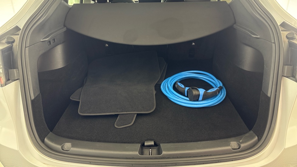 TESLA MODEL Y HATCHBACK RWD 5dr Auto