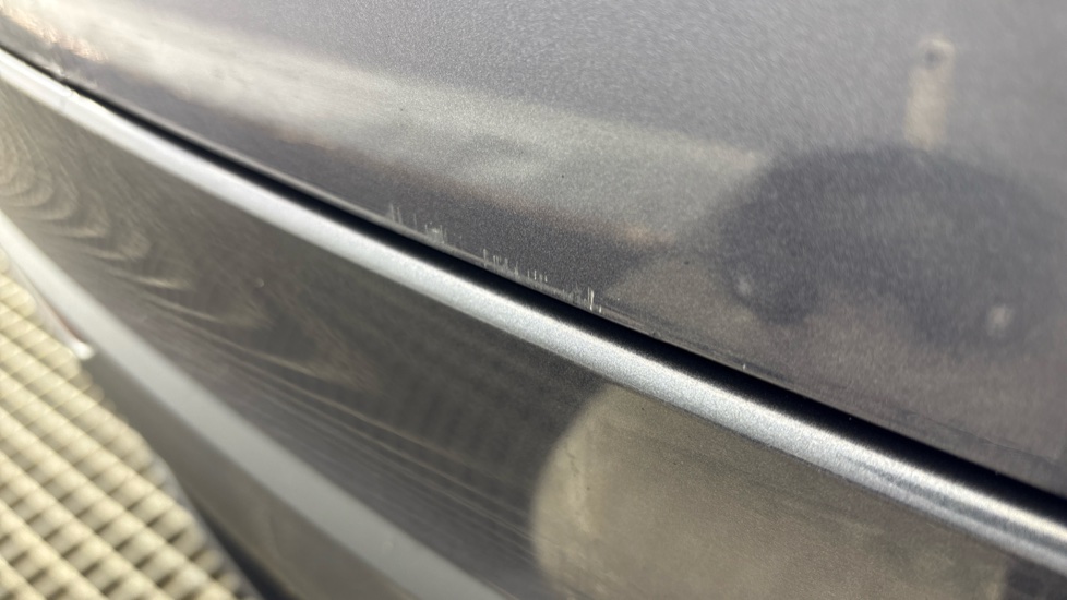 TESLA MODEL Y Scratches