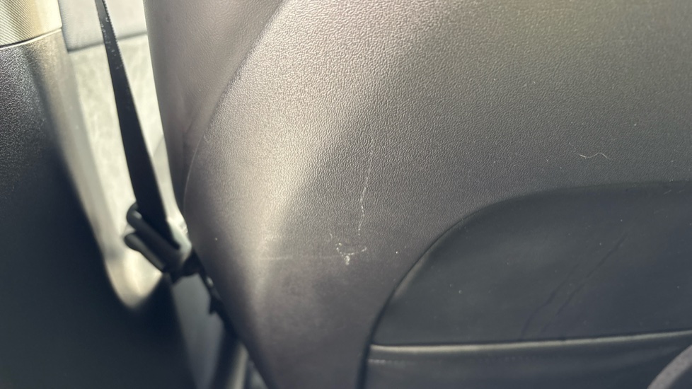 TESLA MODEL Y Scratches