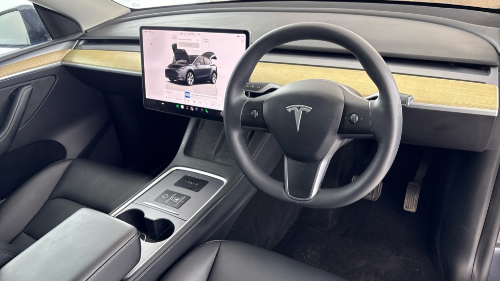 TESLA MODEL Y Image 9