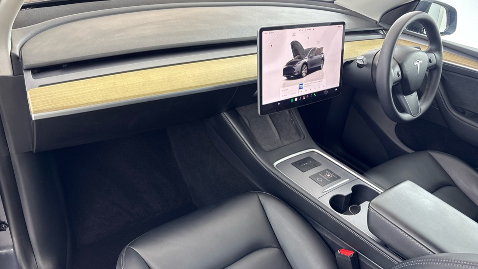 TESLA MODEL Y Image 10