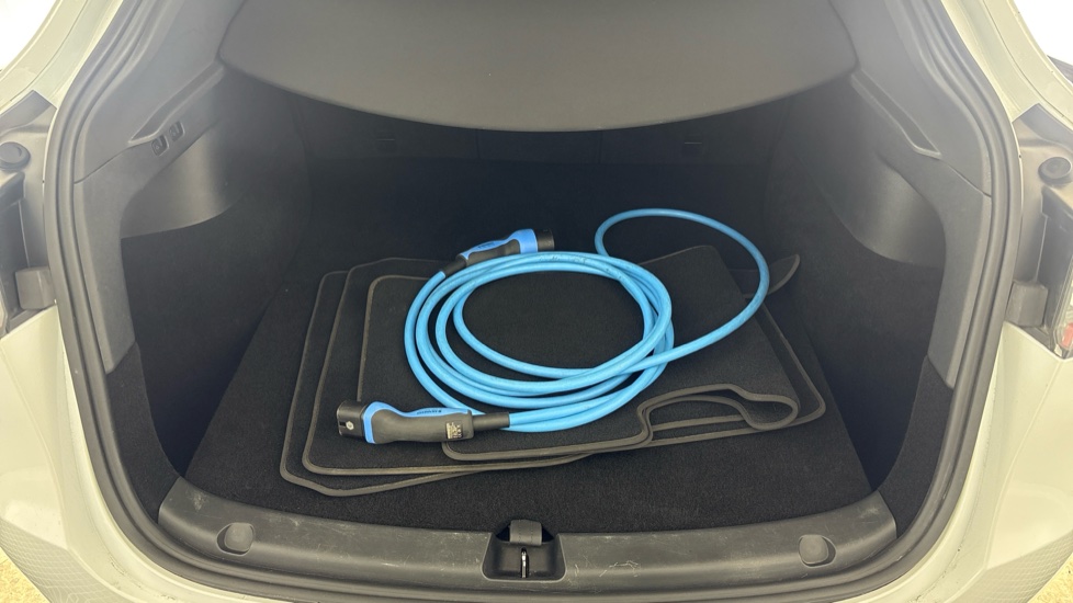 TESLA MODEL Y Image 15