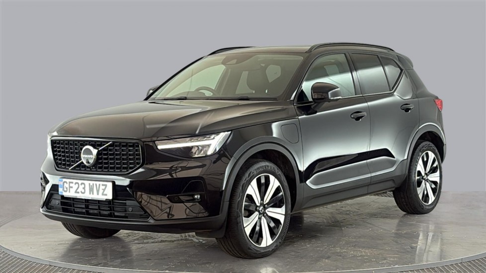 Used VOLVO XC40