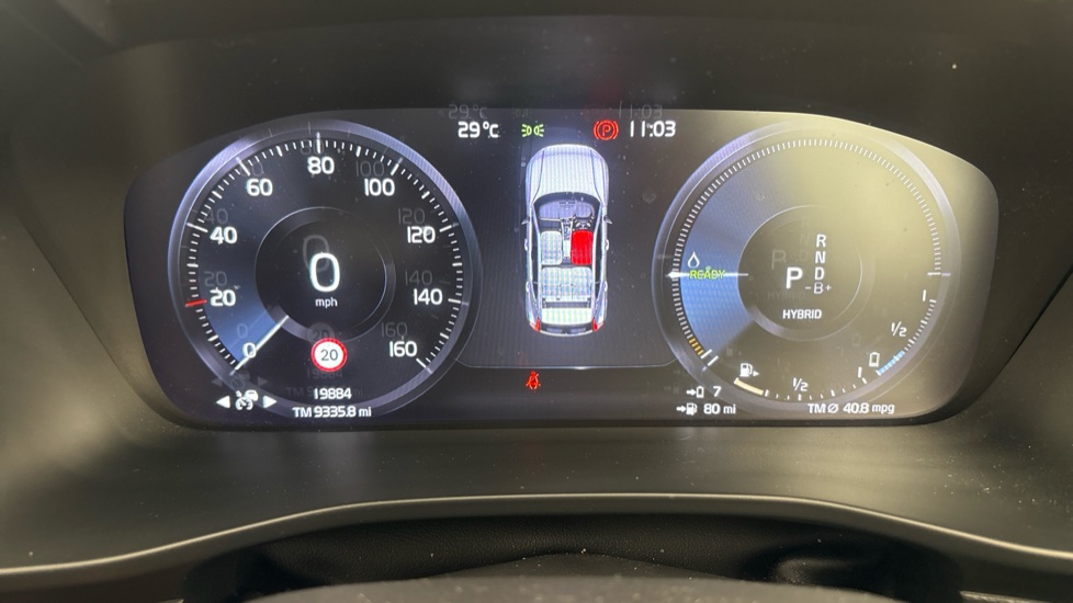 VOLVO XC40 Image 13