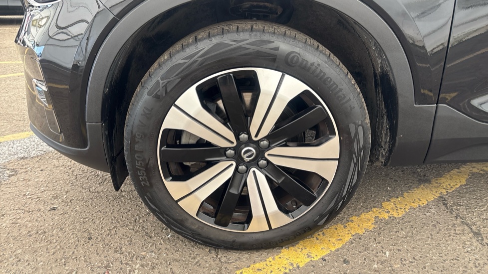 VOLVO XC40 Image 17